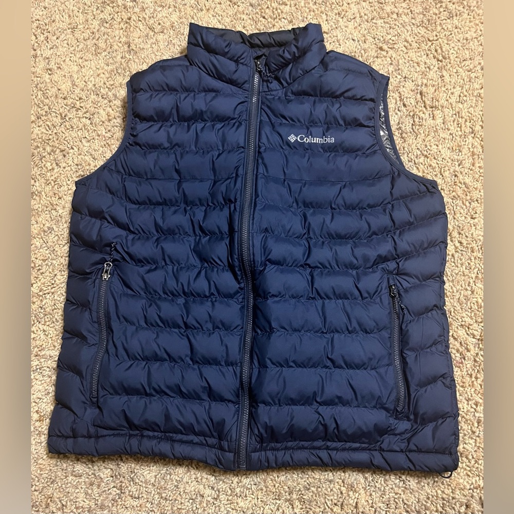 Columbia Men's Powder Lite Il Vest.
Color: Blue *Very good conditions*
Size: XL